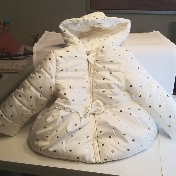 Little Me 24M little girls puffer jacket hooded polyester warm cozy gold hearts - Picture 2 of 9